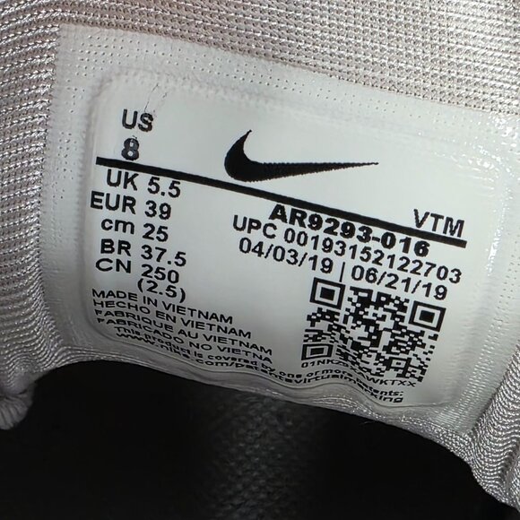Womens Nike Air Max 720 Sneakers White & Gray Mesh Upper Clear Air Sole Size 8 - Picture 3 of 9